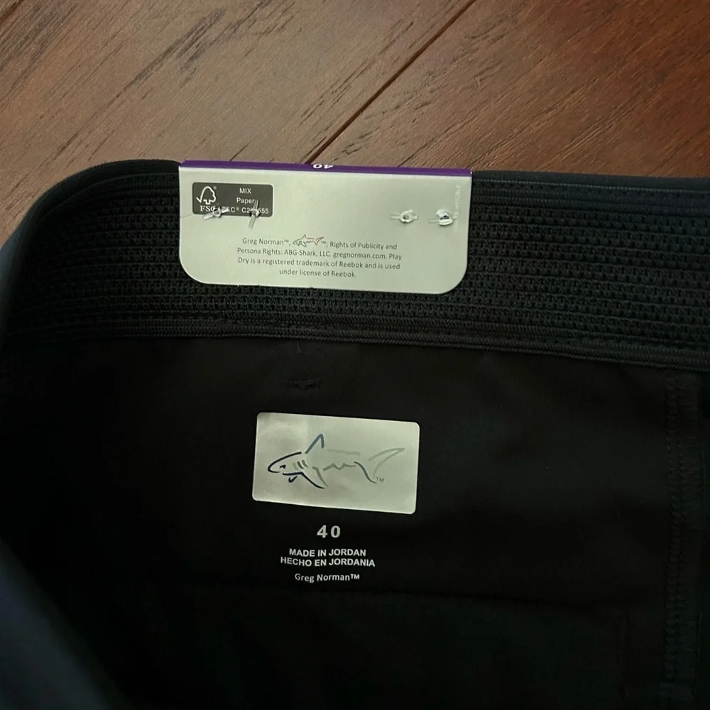NWT Greg Norman Stretch Golf Shorts 40 Black Lightweight Easy Care 8.5